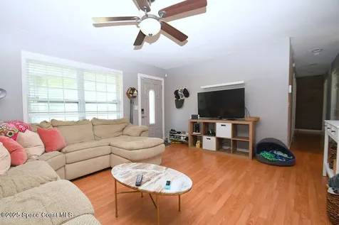 1410 Carr Circle NE Palm Bay FL 32905
