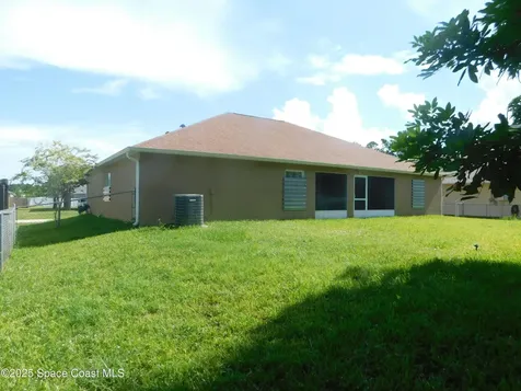 270 Olsmar Street SW Palm Bay FL 32908