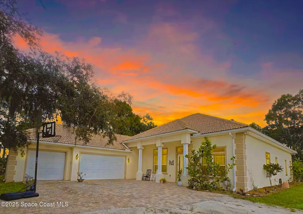 2775 Fawn Lake Boulevard Mims FL 32754