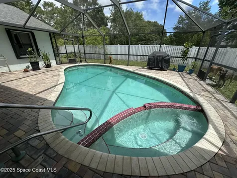 822 Williamson Avenue Sebastian FL 32958