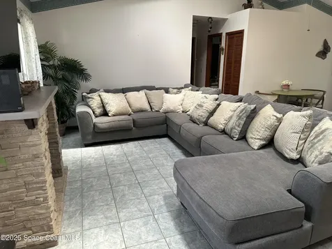 822 Williamson Avenue Sebastian FL 32958