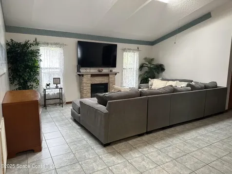 822 Williamson Avenue Sebastian FL 32958