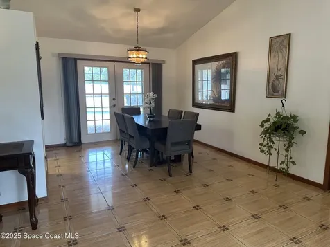 822 Williamson Avenue Sebastian FL 32958