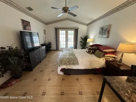 822 Williamson Avenue Sebastian FL 32958