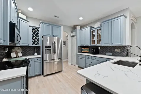 5828 NW Windy Pines Lane Port St. Lucie FL 34986