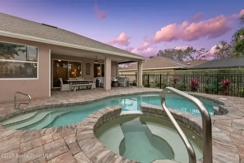 5828 NW Windy Pines Lane Port St. Lucie FL 34986