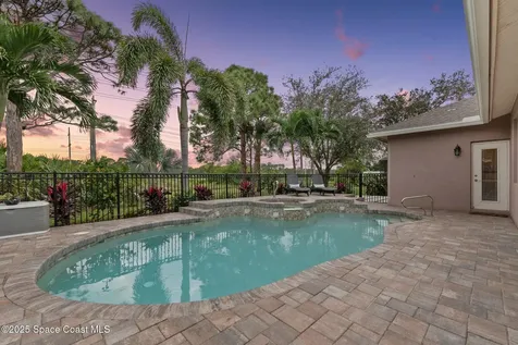 5828 NW Windy Pines Lane Port St. Lucie FL 34986