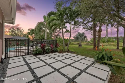 5828 NW Windy Pines Lane Port St. Lucie FL 34986