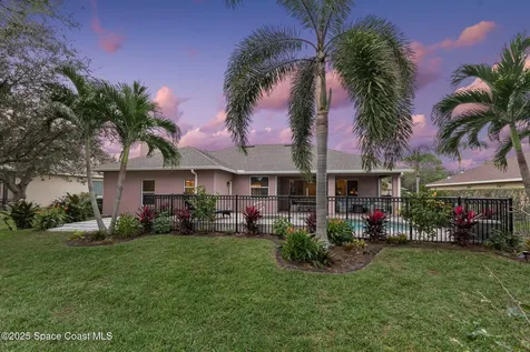 5828 NW Windy Pines Lane Port St. Lucie FL 34986