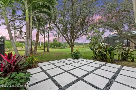 5828 NW Windy Pines Lane Port St. Lucie FL 34986