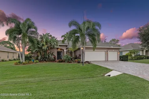 5828 NW Windy Pines Lane Port St. Lucie FL 34986