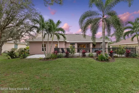 5828 NW Windy Pines Lane Port St. Lucie FL 34986