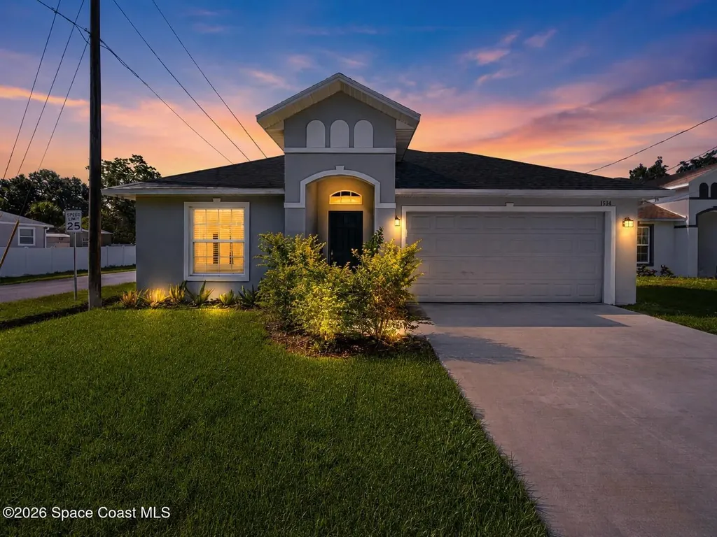 1534 Pine Street Orlando FL 32824