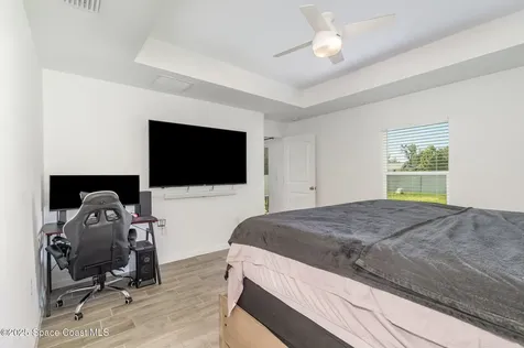 1534 Pine Street Orlando FL 32824