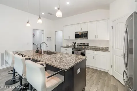 1534 Pine Street Orlando FL 32824