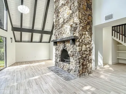 128 S Montgomery Avenue Deland FL 32720