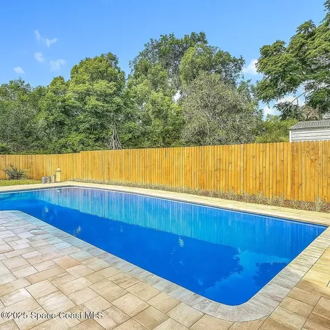 128 S Montgomery Avenue Deland FL 32720