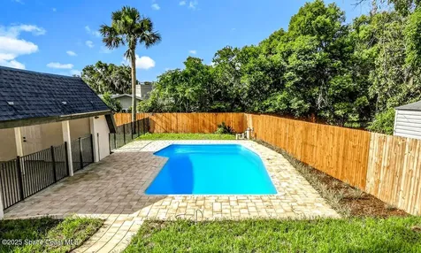 128 S Montgomery Avenue Deland FL 32720