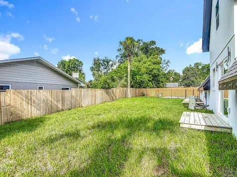 128 S Montgomery Avenue Deland FL 32720