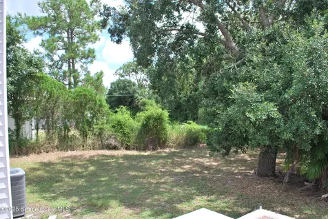 581 Borraclough Avenue Palm Bay FL 32907
