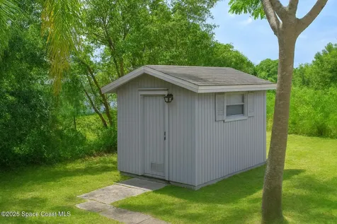 581 Borraclough Avenue Palm Bay FL 32907