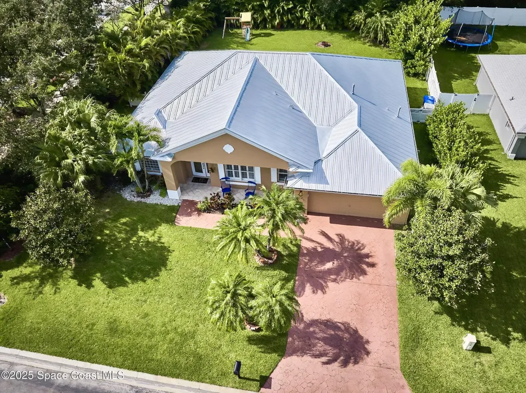 4705 Stephanie Lane SW Vero Beach FL 32968