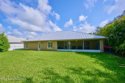 4705 Stephanie Lane SW Vero Beach FL 32968