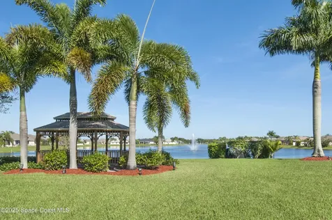 4705 Stephanie Lane SW Vero Beach FL 32968