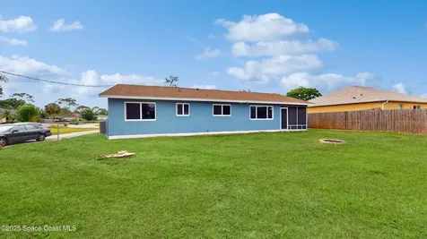 1053 Zambrana Street SE Palm Bay FL 32909