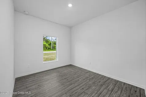 1150 Saturn Street SE Palm Bay FL 32909