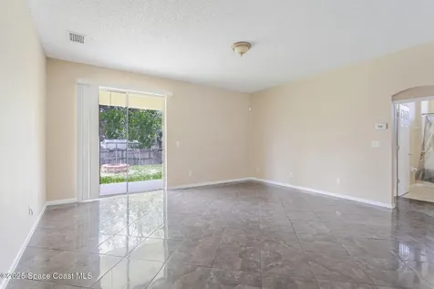 1752 Valcourt Street NW Palm Bay FL 32907