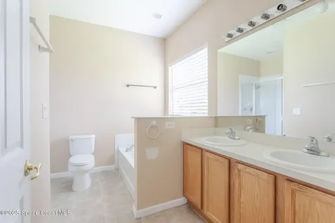 1752 Valcourt Street NW Palm Bay FL 32907