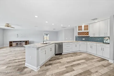 128 Windward Way Indian Harbour Beach FL 32937