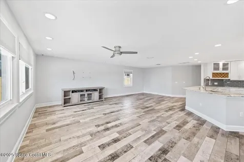 128 Windward Way Indian Harbour Beach FL 32937