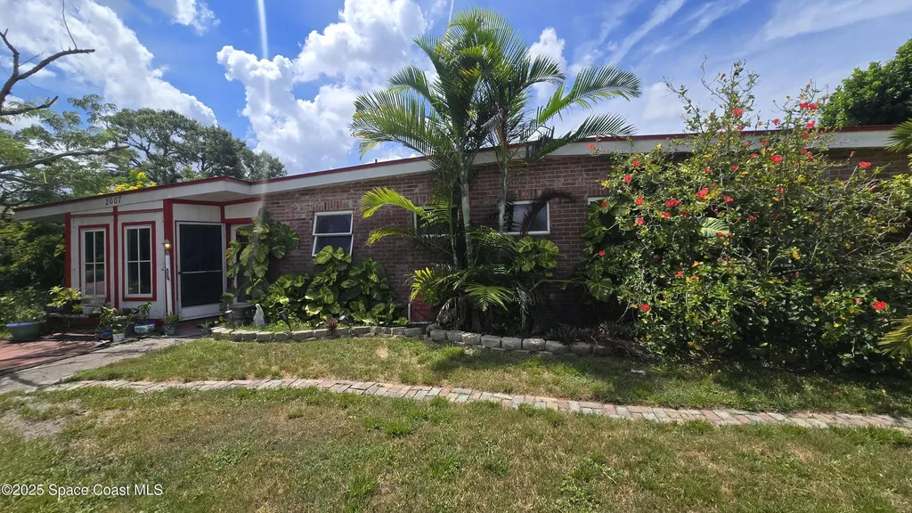 2007 Tyler Avenue Melbourne FL 32935