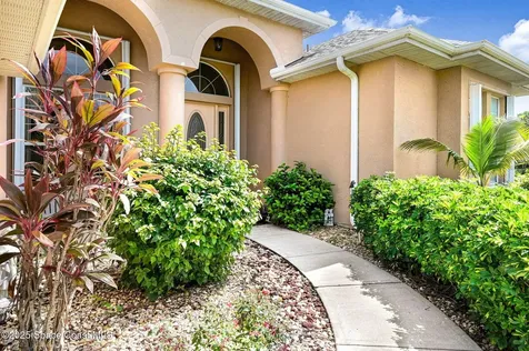 393 Farley Street SW Palm Bay FL 32908