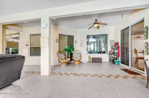393 Farley Street SW Palm Bay FL 32908