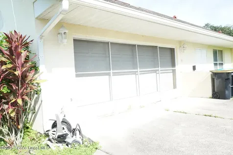 711 Hunan Street NE Palm Bay FL 32907