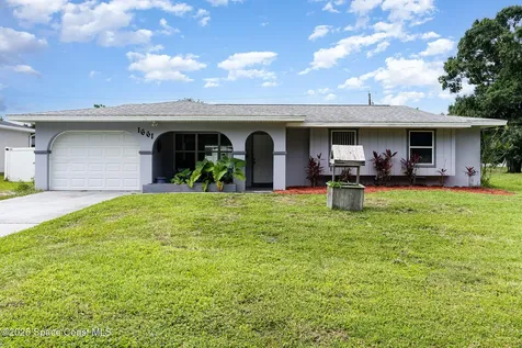 1661 Sandusky Street SE Palm Bay FL 32909
