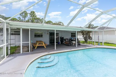 1661 Sandusky Street SE Palm Bay FL 32909