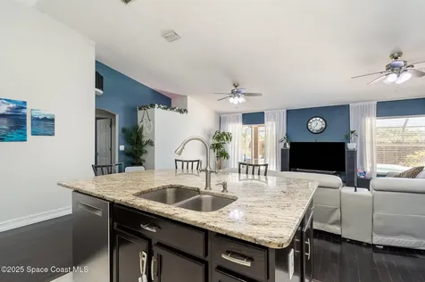 713 Del Mar Circle Melbourne FL 32904