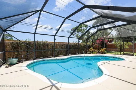 713 Del Mar Circle Melbourne FL 32904