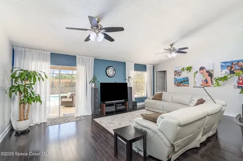 713 Del Mar Circle Melbourne FL 32904