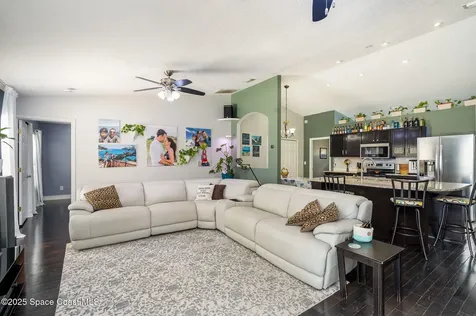 713 Del Mar Circle Melbourne FL 32904