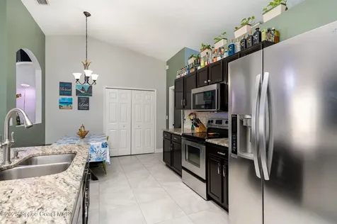 713 Del Mar Circle Melbourne FL 32904