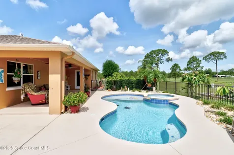 13280 81st Street Fellsmere FL 32948