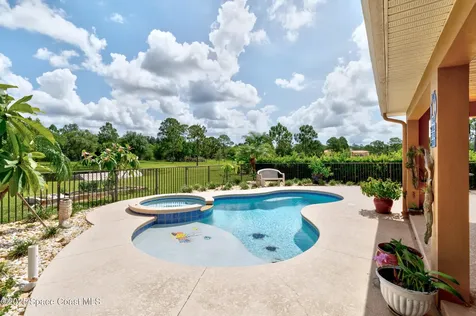 13280 81st Street Fellsmere FL 32948
