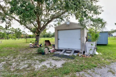 13280 81st Street Fellsmere FL 32948
