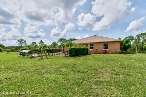 13280 81st Street Fellsmere FL 32948