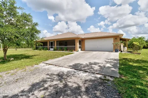 13280 81st Street Fellsmere FL 32948